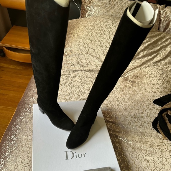 DIOR Over-the-Knee Suede Boots - Picture 3 of 3